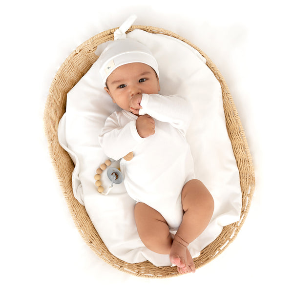 Pañalero Envolvente en Blanco Nube - ropa organica para bebe - Mae & Mini