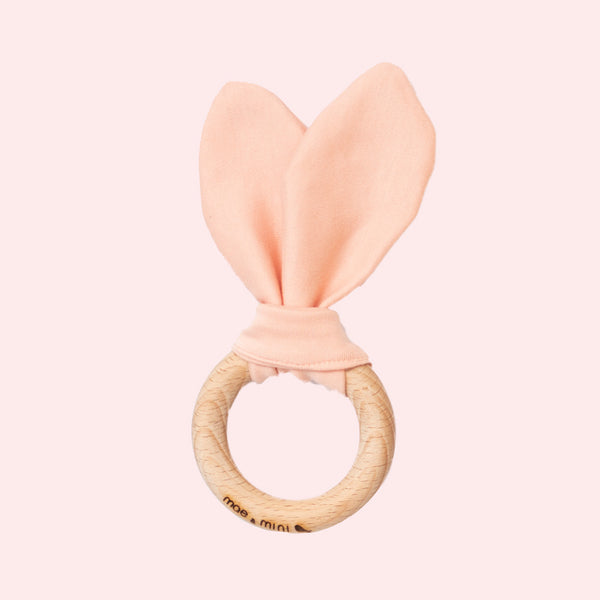 Mordedera Orejitas en Rosa Bebe - ropa organica para bebe - Mae & Mini